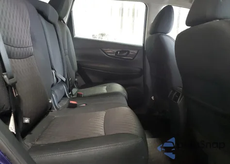 2019 Nissan Rogue S z USA, uszkodzony, nr VIN 5N1AT2MV0KC844579